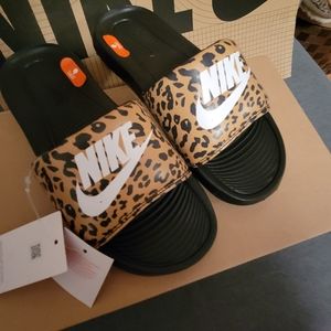 Nike Victori One Women's Print Slide Size 7